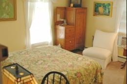 Sleeping and Sitting Area